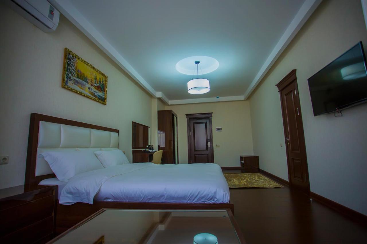 Hotel Ayni Душанбе Екстериор снимка