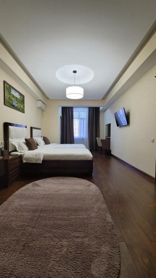 Hotel Ayni Душанбе Екстериор снимка