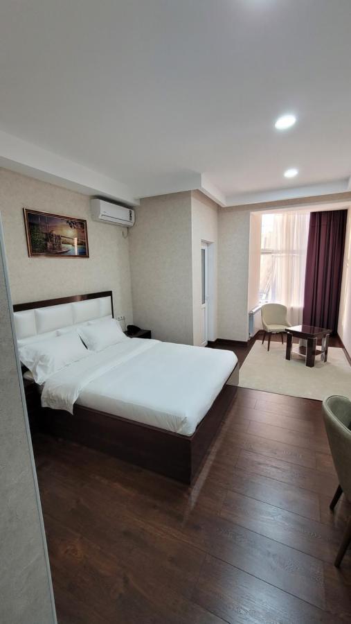 Hotel Ayni Душанбе Екстериор снимка