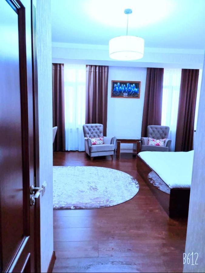 Hotel Ayni Душанбе Екстериор снимка